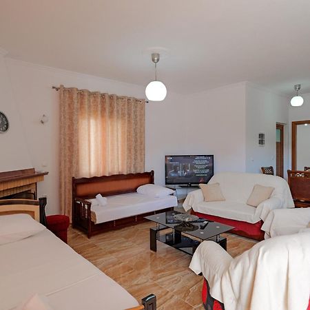 Guesthouse Moonlight Downtown Ksamil Buitenkant foto