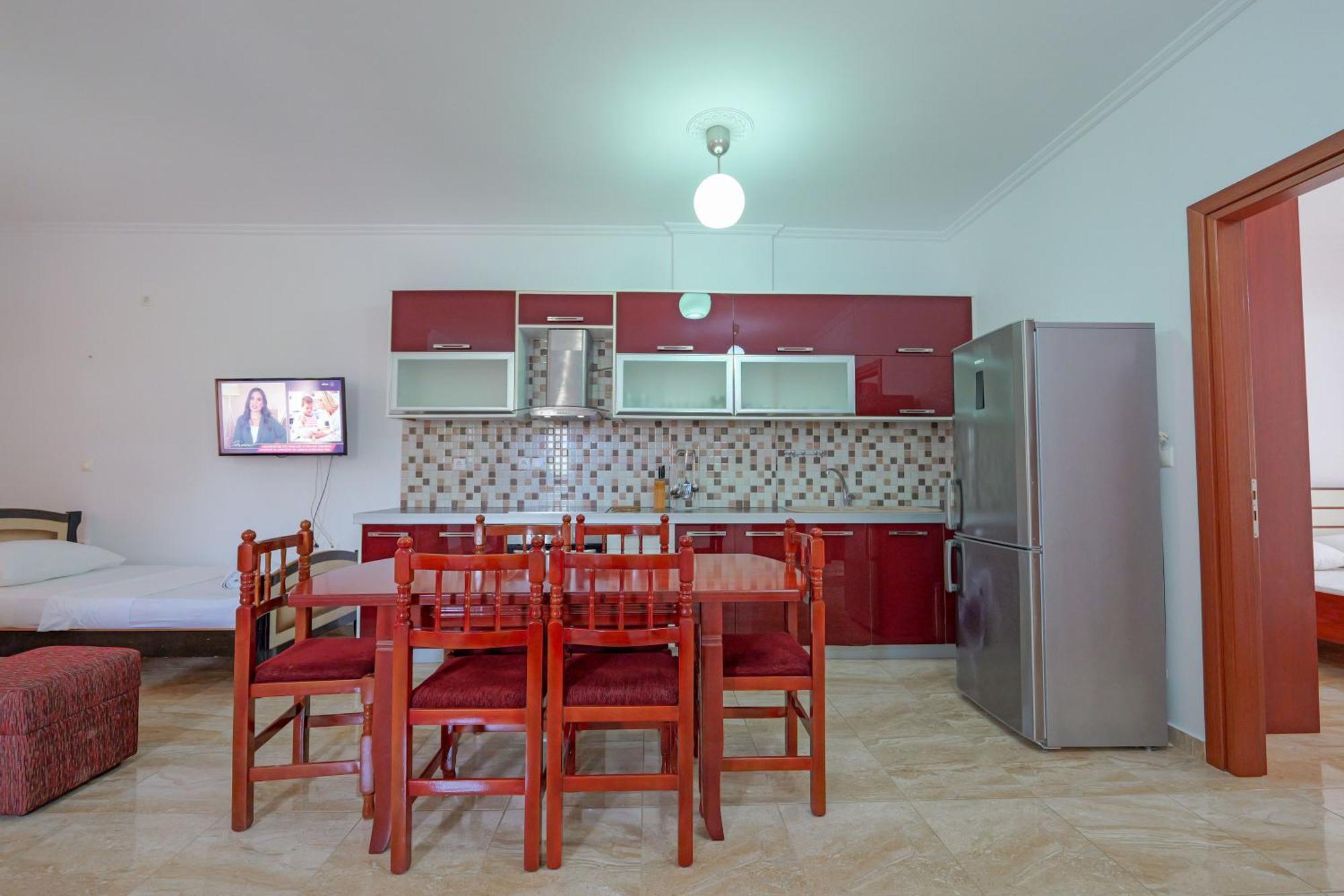 Guesthouse Moonlight Downtown Ksamil Buitenkant foto